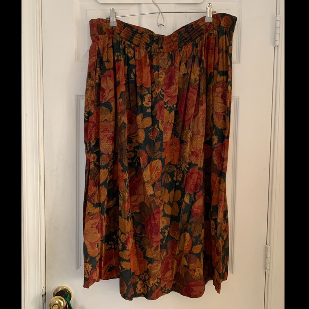 Vintage floral maxi skirt